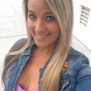 Meet your Posher, Samantha